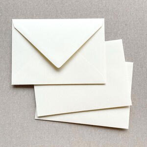 Kraft paper envelope, brown or beige | 130 g | Sturdy envelope for postcards, greeting cards, invitations, birthday cards, condolences | C6 Beige