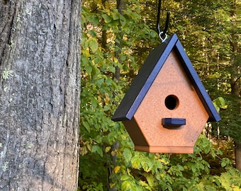 Classic Wren Poly Birdhouse, Cedar with Navy Blue Roof