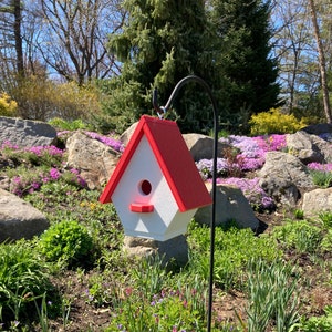 Classic Wren Poly Birdhouse, White with Red Roof image 1