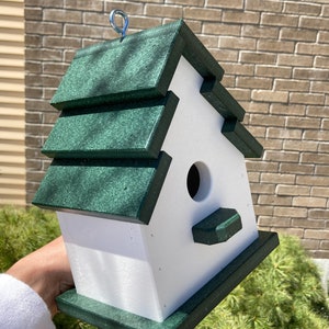 Traditional Eco-Friendly Poly Birdhouse, White with Green Roof image 4