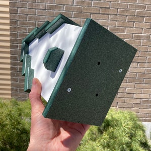 Traditional Eco-Friendly Poly Birdhouse, White with Green Roof image 3