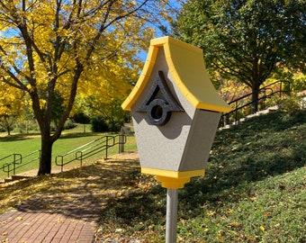 Regal Pole Mount Birdhouse - Gray with Yellow Roof