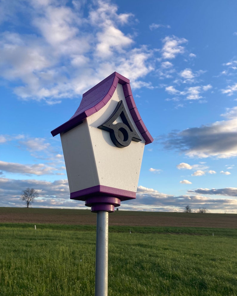 Regal Pole Mount Birdhouse White with Purple Roof image 6
