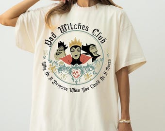 Disney Villains Comfort Colors PNG, Retro Bad Witches Club png, Ursula Maleficent ond drottning vintage Halloween Disney Park semestertröja