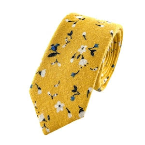 Men’s Mustard Yellow Retro Floral Print Necktie Slim/Narrow Width Wedding Party Style Groom Best Man Groomsman Gift Cotton Tie