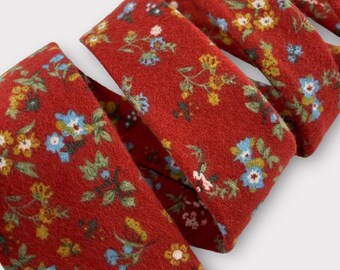 Men Men’s Vermilion Red Autumn Floral Necktie, 2.75” Width Rustic Wedding Party Tie main image 0