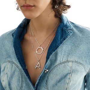Inicial con forma de corazón en candado / Roble y Luna / Plata 925, Vermeil con o sin esmalte / Collar con inicial personalizado / Regalo para el Día de la Madre