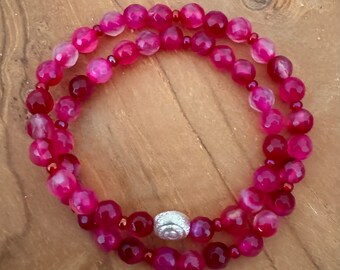 Pulsera ágata rosa facetada, 6 mm