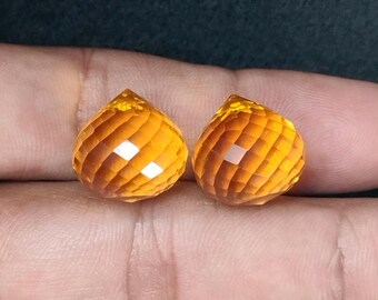 Facetterade citrinkvartslökringar: 12 mm schackrutiga ädelstenar i par