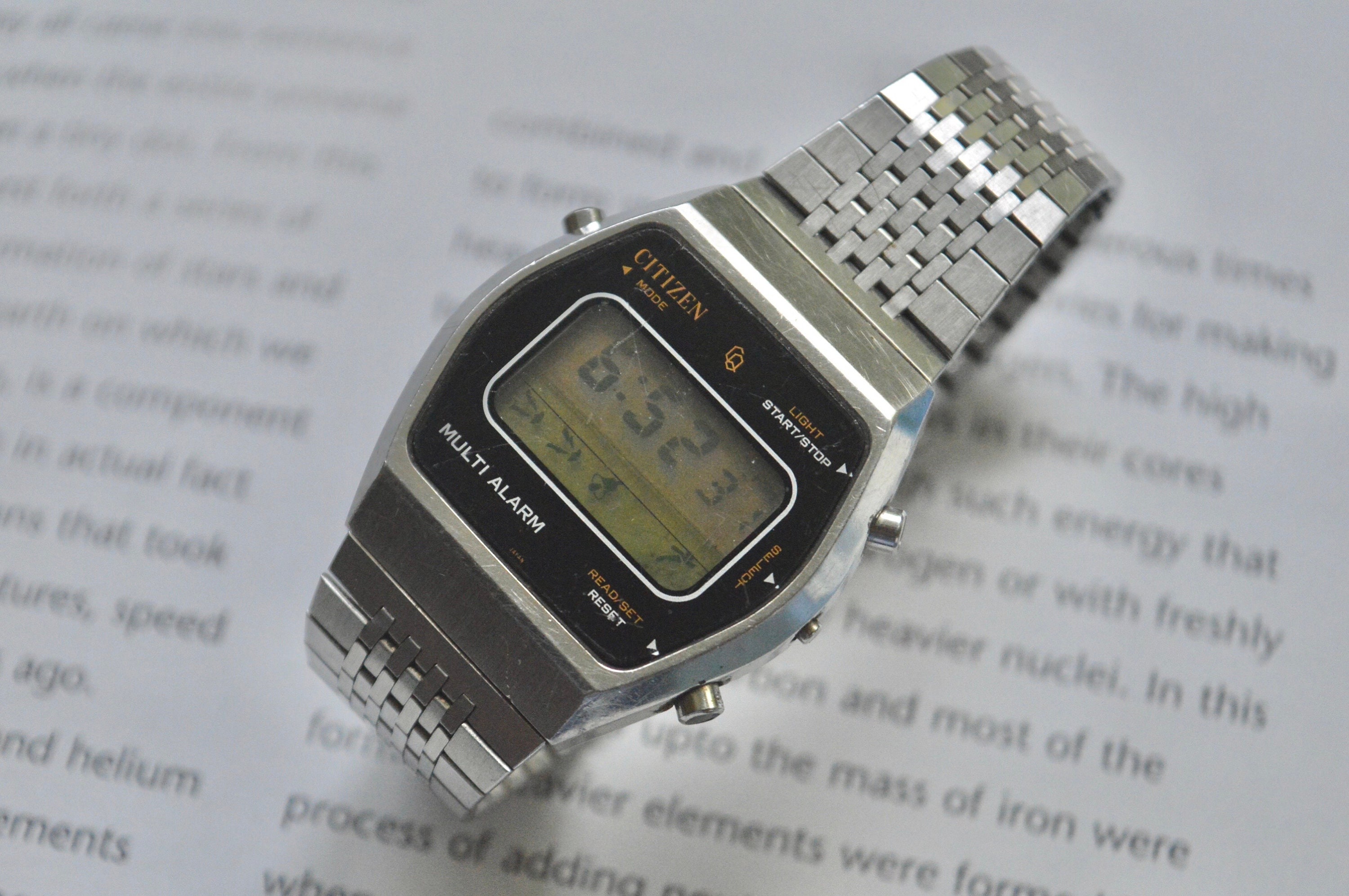 Citizen Vintage Digital Watch. Seiko Tissot Timex Omega Citizen Vintage Digital Watch. Seiko Tissot Timex Omega