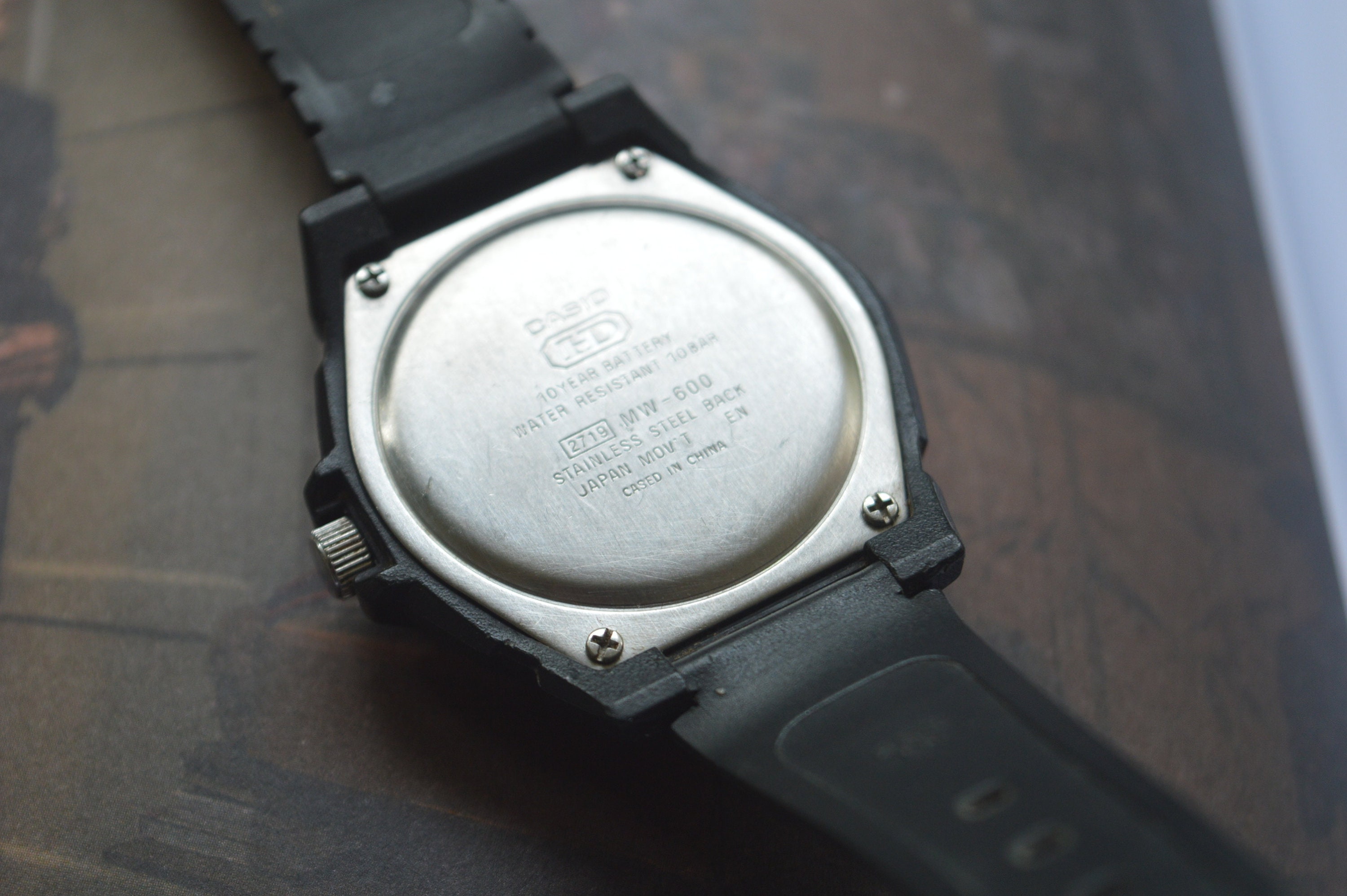Casio hotsell mw 600