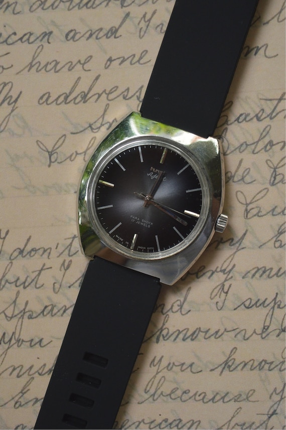 Hmt digital best sale watch
