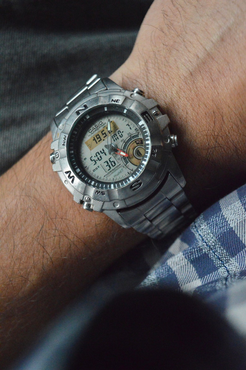 amw 704