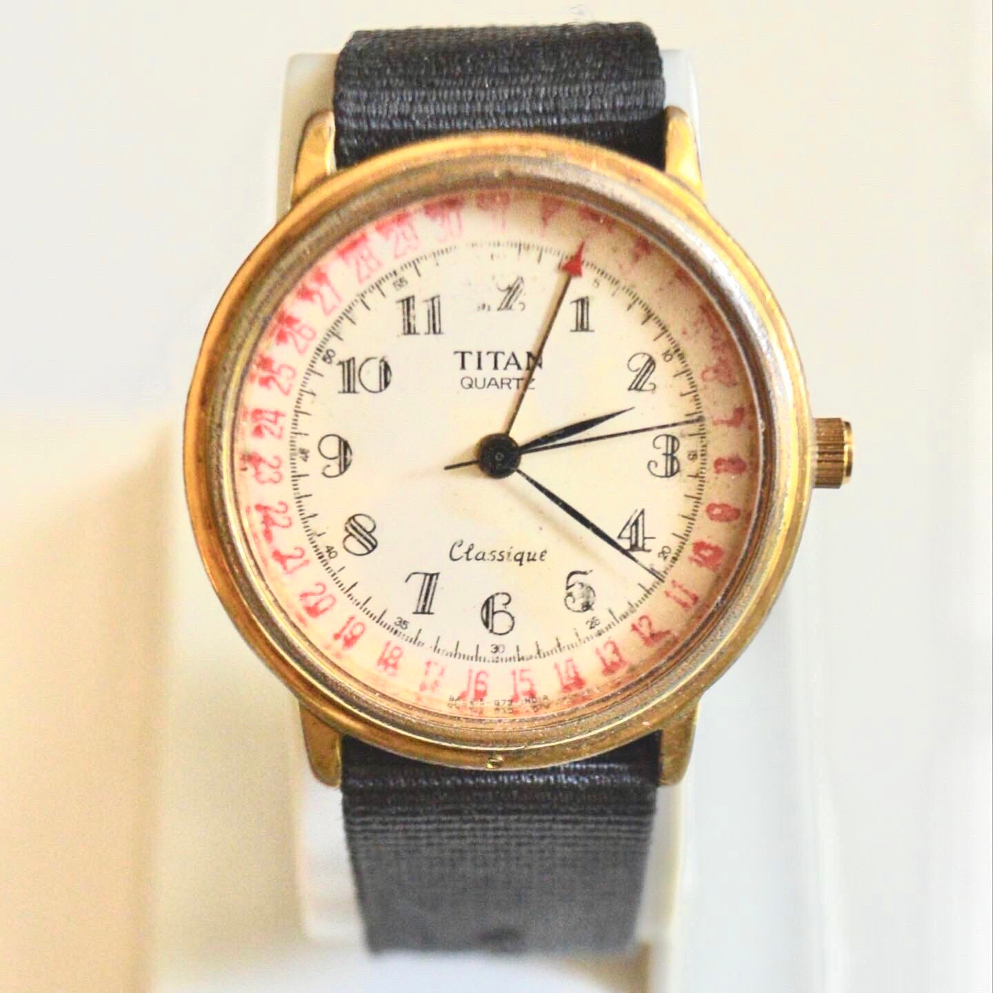 Titan quartz cheap classique