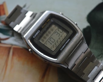 Casio A300U World Time Module.643 Digital Alarm Quartz Vintage Men’s Watch