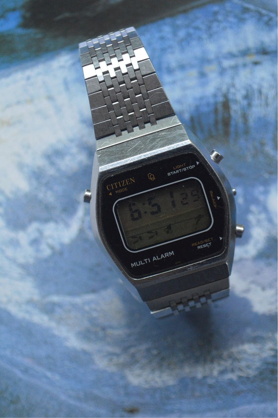 Citizen Vintage Digital Watch. Seiko Tissot Timex Omega Citizen Vintage Digital Watch. Seiko Tissot Timex Omega