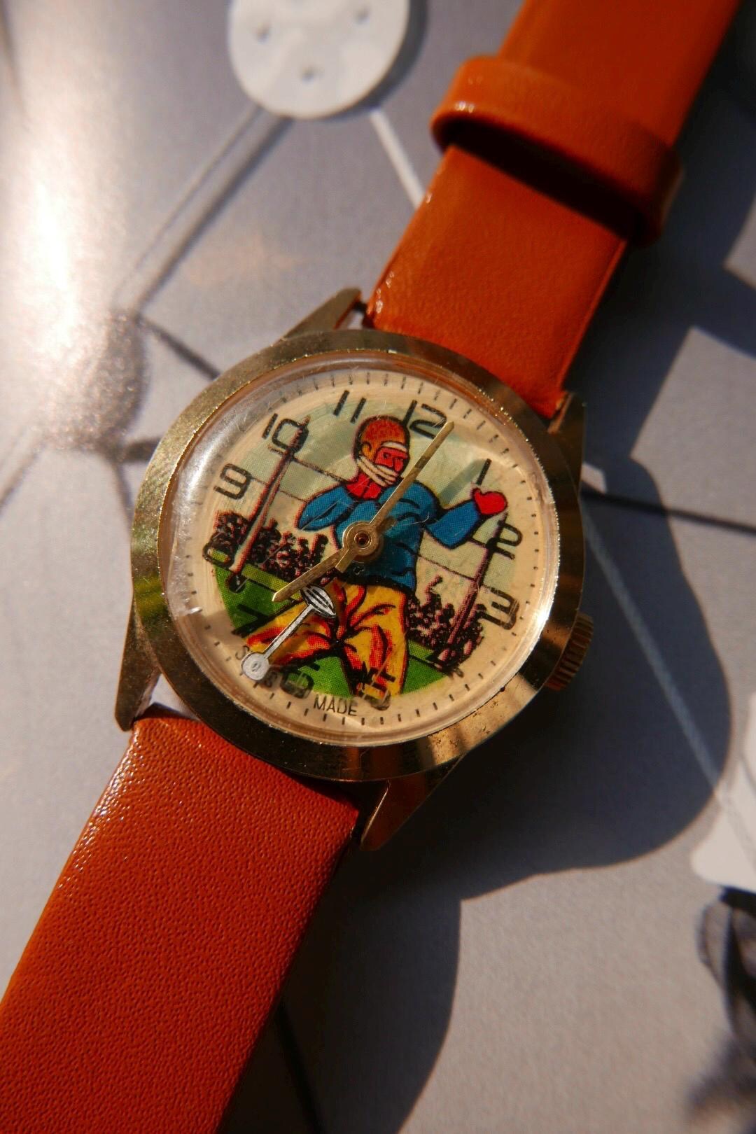 ?Vtg Football ? wind-up watch Football Animated Dial Manual Winding Vintage Kid main image 2