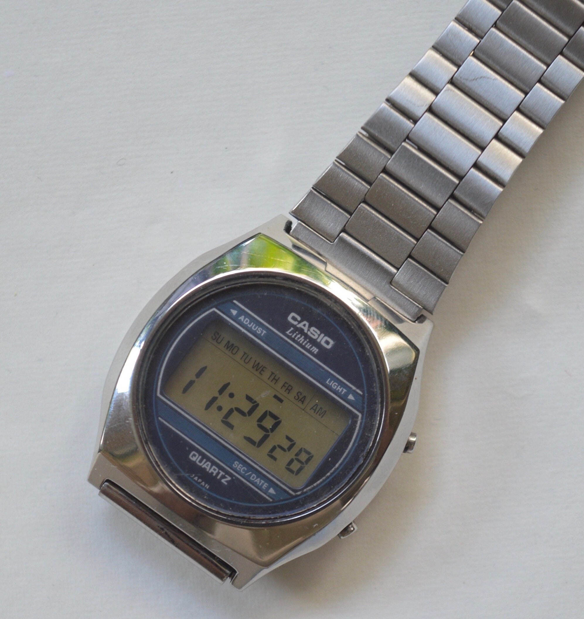 Reloj digital antiguo Casio 94QR-26. Retro Military Army Pilot 