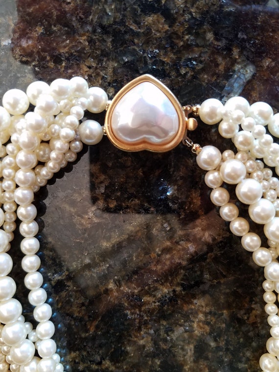 Carolee pearl necklace/ cultured pearl necklace/ 8
