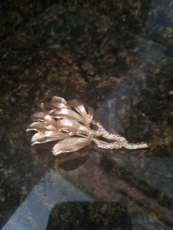Pastelli brooch/ Pastelli leaf brooch pin/ matte a