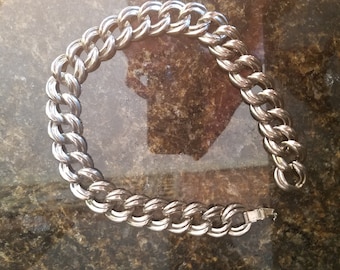 Chain link swirl necklace, silver metal, 70s 80's era, snap lock clasp, vintage necklace, vintage jewelry