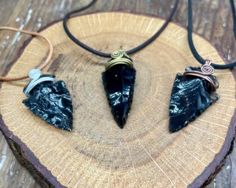 Obsidian arrowhead crystal leather necklace