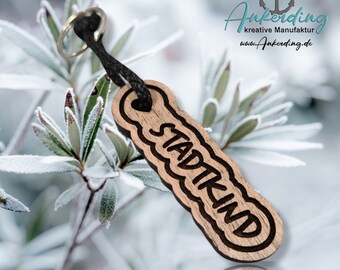 Keychain STADTKIND engraving made of genuine walnut wood