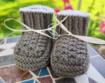 Handgestrickte Babyschuhe, Merino, taupe