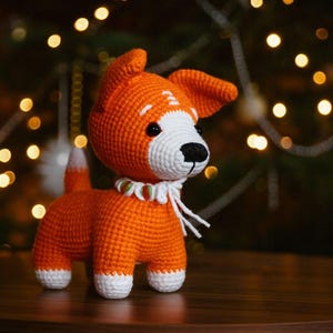 Hochet de Noël chiot corgi en peluche à personnaliser, cadeau mignon pour bébé, animal en peluche, cadeau pour amoureux des chiens. Ferme de pépinière de décoration de maman de corgi. Orange