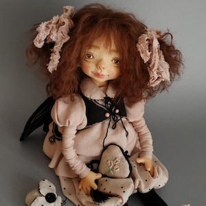 Muñeca coleccionable OOAK hecha a mano - Muñeca artística esculpida en arcilla polimérica - Edición limitada, cuerpo blando, diseño de autor, regalo de decoración para el hogar