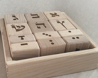 Set von 12 Holzwürfeln Hebräisches Aramäisches Alphabet mit Niqqud Verschiedenen Buchstaben auf Jeder Seite Unfertige Blöcke Alef Bet Haivri Eco Lernspielzeug