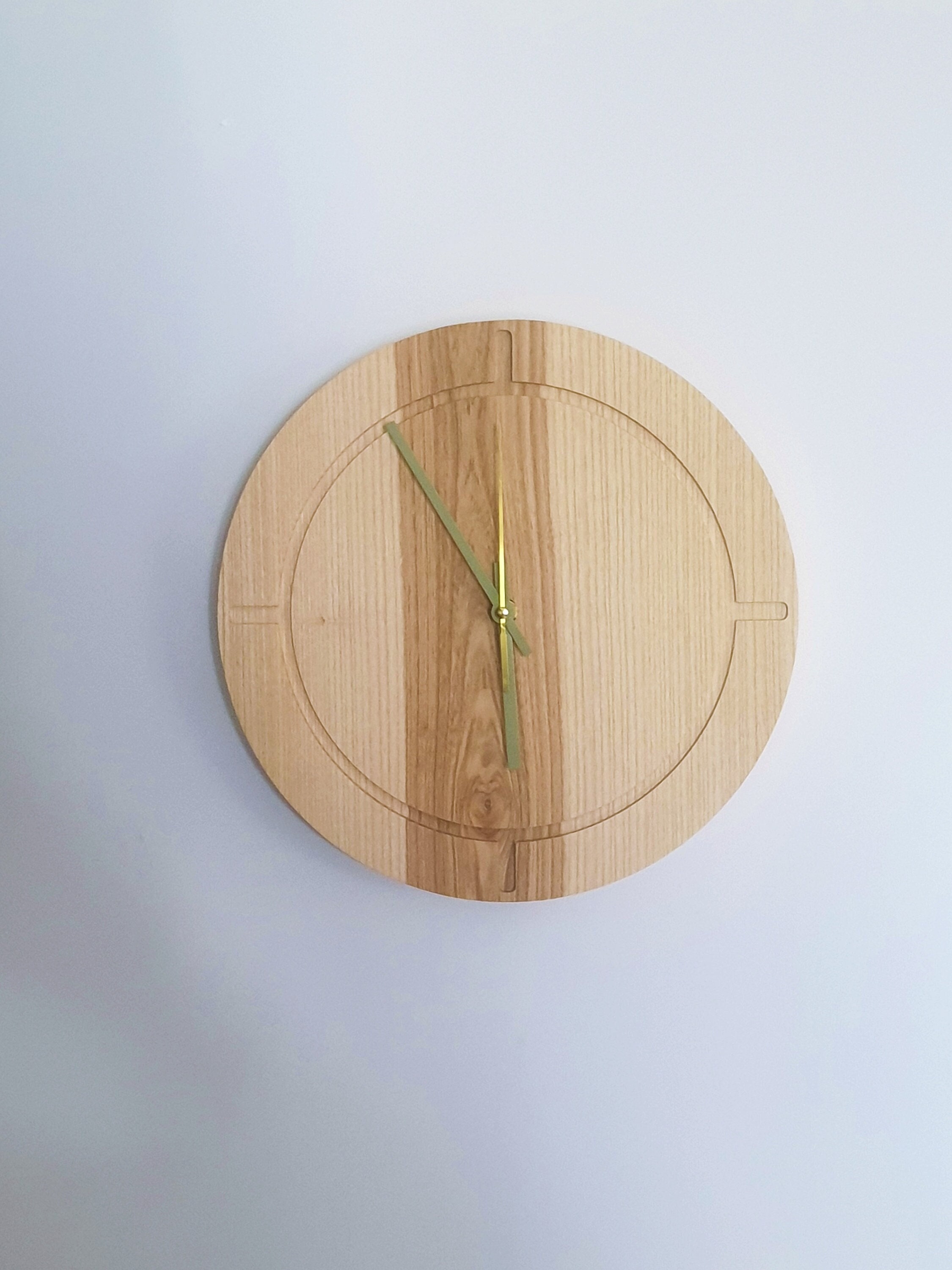 Horloge Murale en Bois