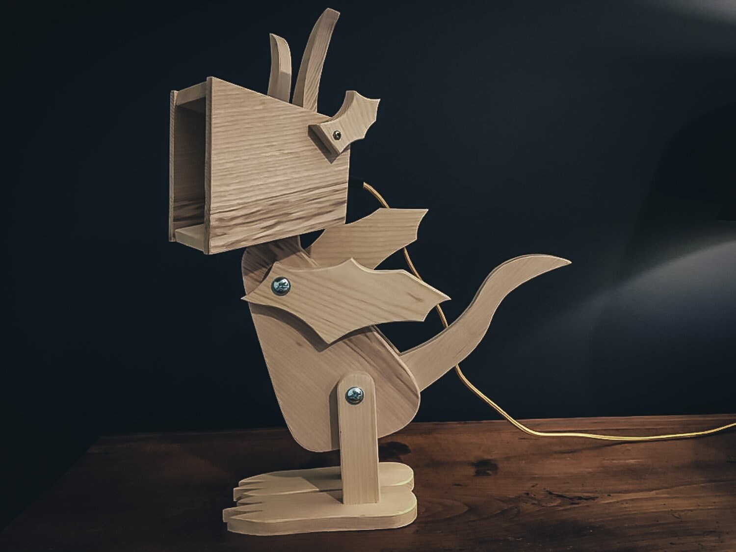 Lampe Dragon, Lampe à Poser en Bois, de Bureau Poser, Fait Main, , Moderne, Enfant