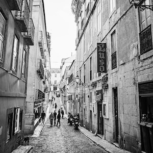 Lisbon Portugal Print, photography art print, digital download photo, travel photography print, black and white print