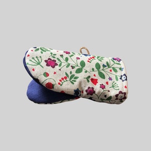 100% linen oven mitts, Pot holders, Eco friendly kitchen mittens, kitchen gloves, Oven gloves, Fieldflower print linen oven mitten