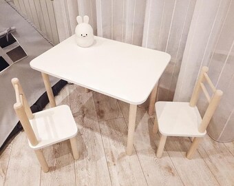 table and chairs for 2 year old