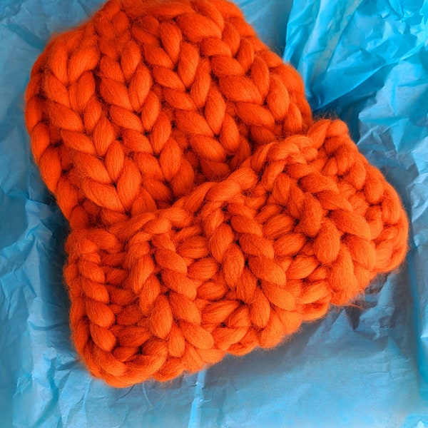 Bonnet en grosse maille. Chapeaux épais, chapeaux tricotés. Chapeaux d'hiver. Bonnet en grosse maille. Bonnet en laine. Bonnet en laine tricoté. Bonnet en laine mérinos.