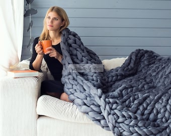 Hand Knit Chunky Merino Wool Blanket: Cozy Throw