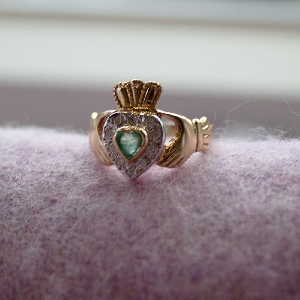 Adorned claddagh shop ring meaning