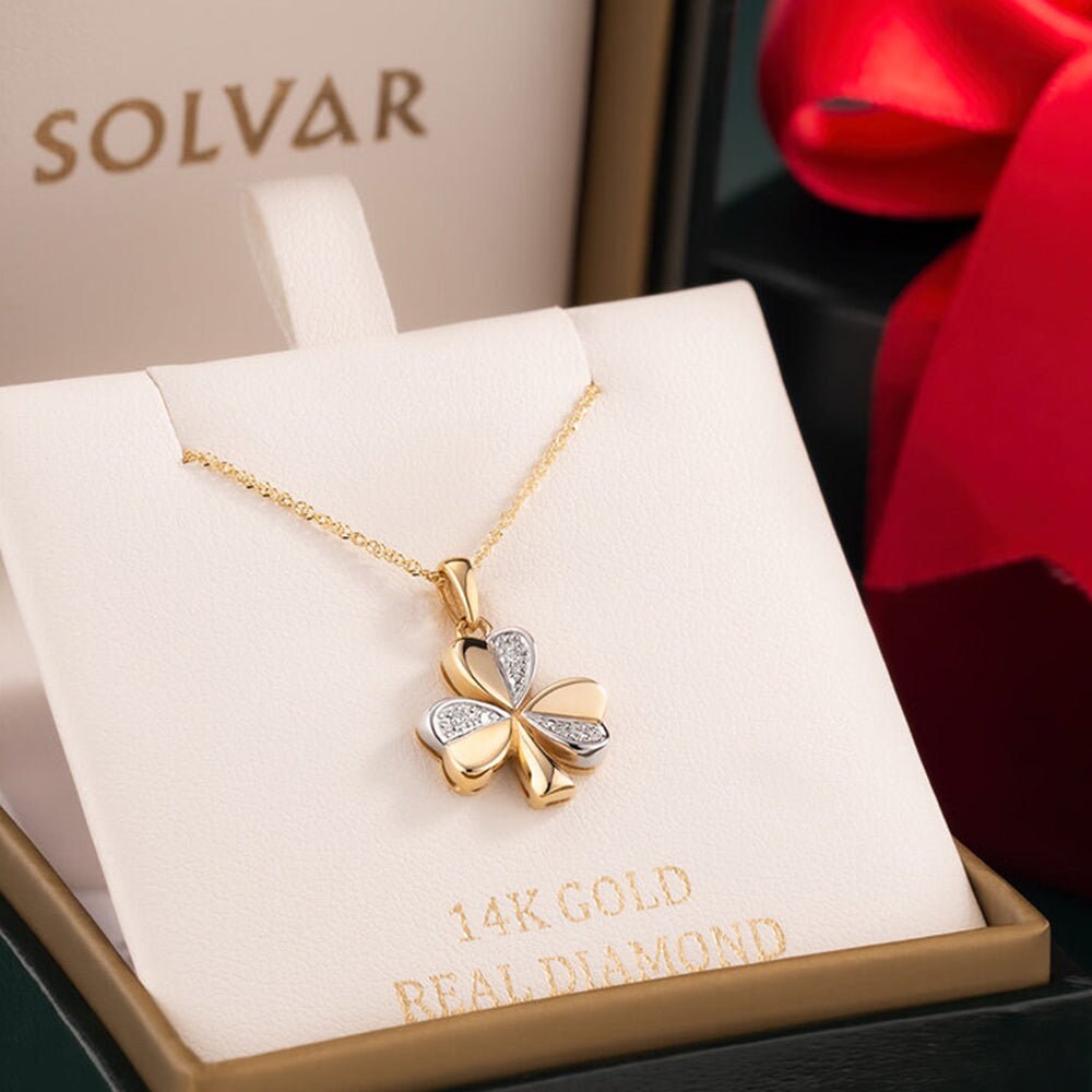 Diamond shamrock pendant store