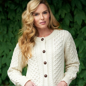 Cardigan en bois d'Aran naturel