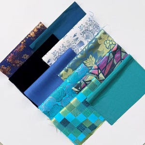 Brokadsammetstyg, blandade färger, 10 stycken (23 x 18 cm) quilttyg