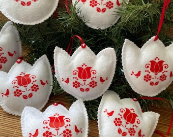 set of 2 Hungarian folk art inspired ornament white tulip