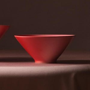 Handgemachte Rote Keramik Schale: Japanisch-inspirierte Keramik