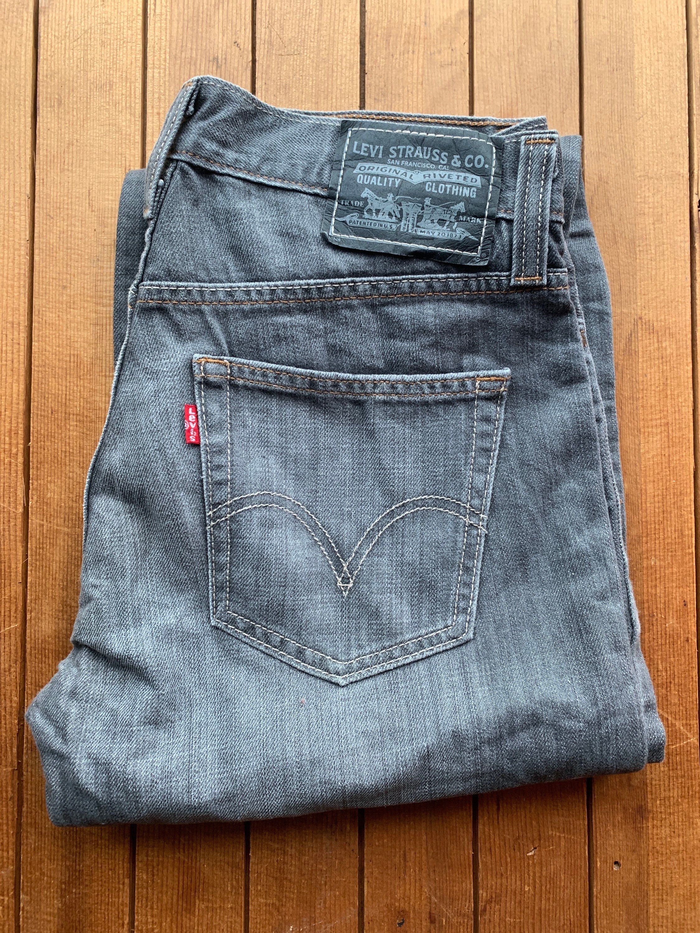 Unisex vintage 514 washed classic Levis 32W 34L denim Levis Etsy