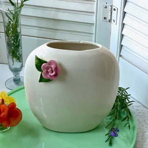 80s Cream Vase with Rose Detail // Vintage Decor // 80s Home // 90s Decor // Vintage Vase