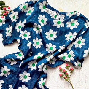 Floral Blue 2 Piece // 80s Set // La Chine Classic by Galinda Wang // Vintage 80s