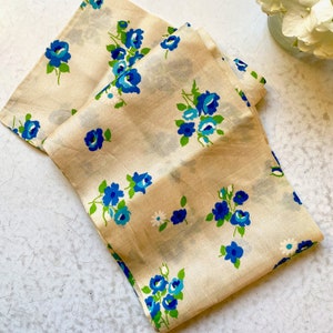 Vintage Cream Scarf: Blue Floral 70s Fashion