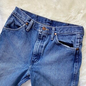 Wrangler Jeans // Medium Wash // Vintage 90s // Size 30x32 // 100% Cotton image 5