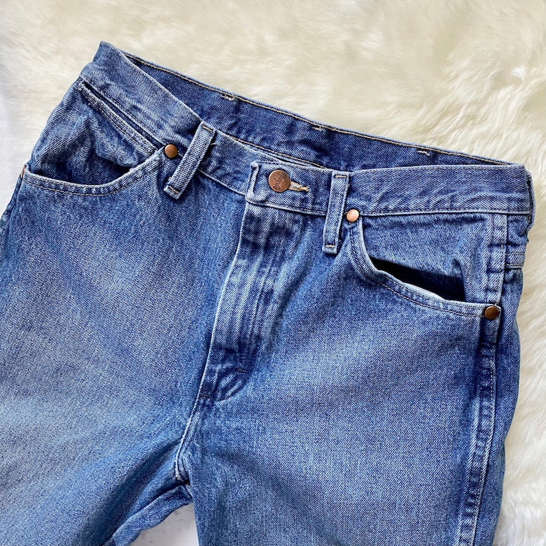 Wrangler Jeans // Medium Wash // Vintage 90s // Size 30x32 // 100% Cotton image 5